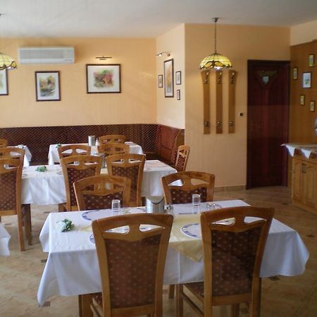 Mediterrán Panzió Bed and Breakfast Harkány Esterno foto