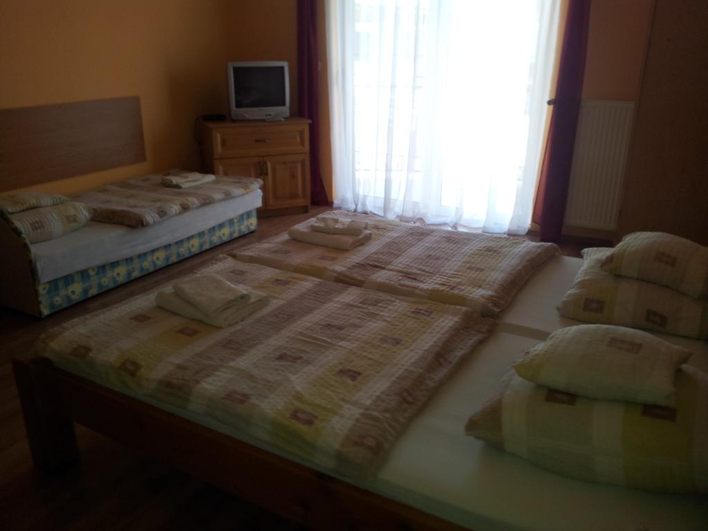 Mediterrán Panzió Bed and Breakfast Harkány Camera foto