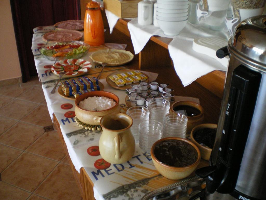 Mediterrán Panzió Bed and Breakfast Harkány Esterno foto