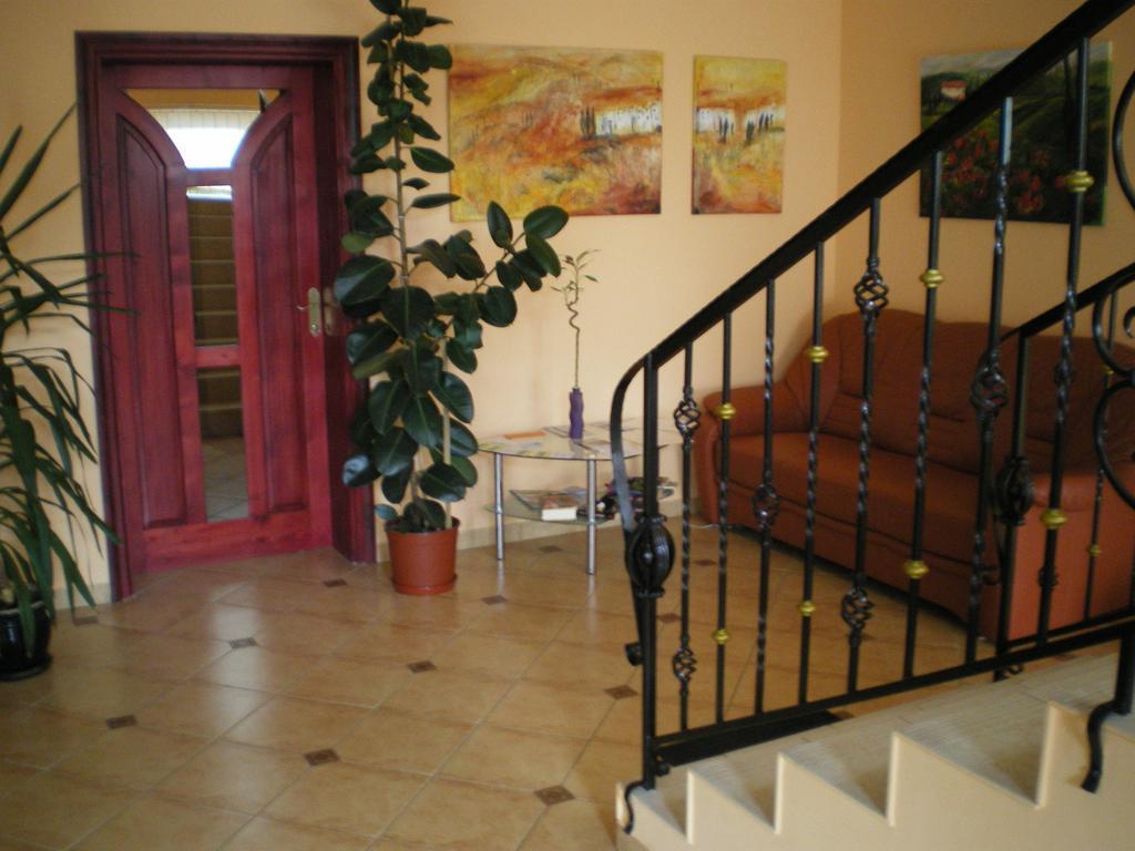 Mediterrán Panzió Bed and Breakfast Harkány Esterno foto