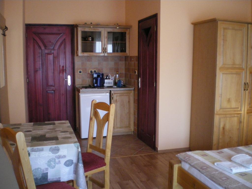 Mediterrán Panzió Bed and Breakfast Harkány Esterno foto