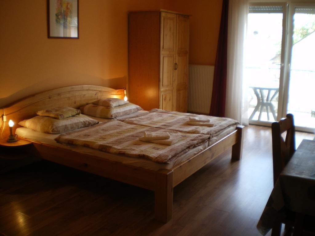 Mediterrán Panzió Bed and Breakfast Harkány Camera foto
